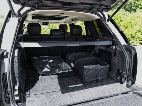 New 2027 Land Rover Range Rover Long Wheelbase SE AWD/4WD image 66
