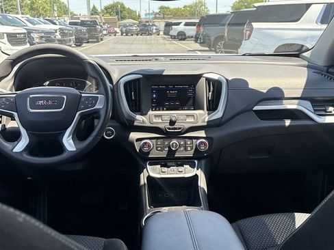 Used 2024 GMC Terrain SLE w/ Driver Convenience Package AWD/4WD image 19