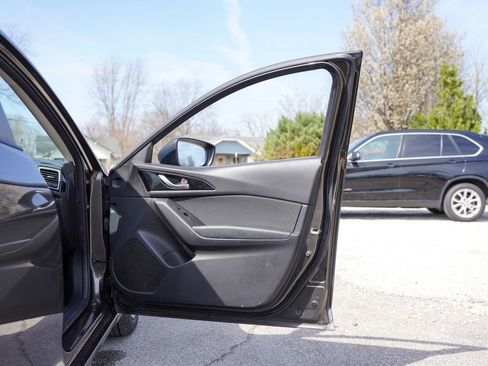 Used 2014 MAZDA MAZDA3 i Sport image 29