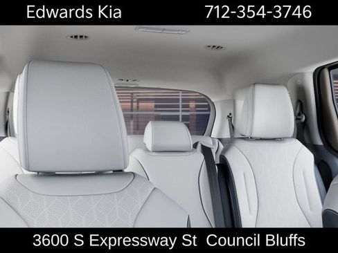 New 2026 Kia Carnival EX FWD image 29