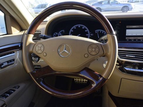 Used 2013 Mercedes-Benz S 550 image 17