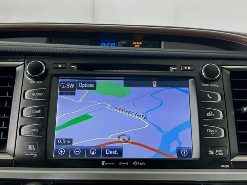 Used 2018 Toyota Highlander Limited Platinum AWD/4WD image 22