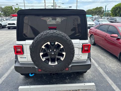 Used 2024 Jeep Wrangler Unlimited Rubicon 4xe AWD/4WD image 30