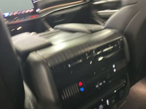 Used 2024 Jeep Wagoneer L Series II w/ Flexible Seating Group AWD/4WD image 23