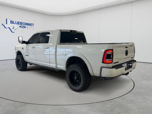 Used 2022 RAM 3500 Laramie AWD/4WD image 5