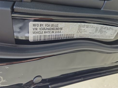 New 2025 Jeep Grand Cherokee Laredo X image 23