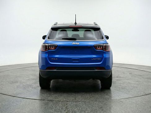 Used 2025 Jeep Compass Limited AWD/4WD image 7