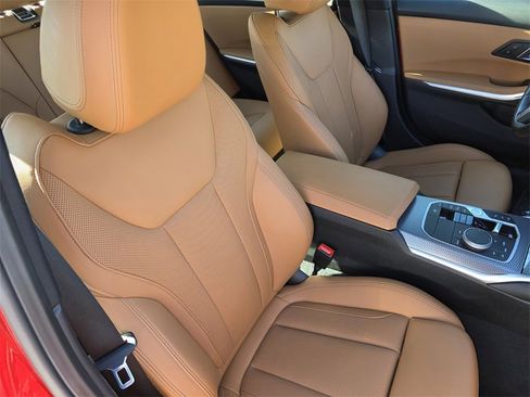 Used 2024 BMW M340i w/ Premium Package image 31