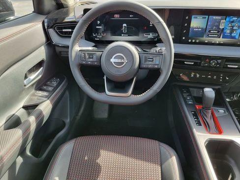 New 2025 Nissan Kicks SR w/ SR Premium Package AWD/4WD image 27