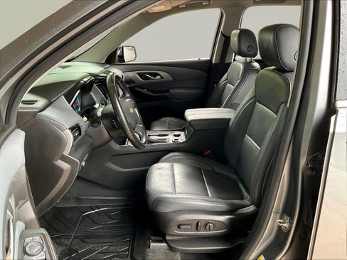 Used 2019 Chevrolet Traverse LT w/ LPO, Floor Liner Package FWD image 20