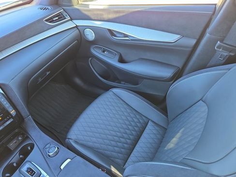 Used 2023 INFINITI QX50 Autograph image 18