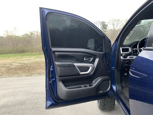 Used 2019 Nissan Titan PRO-4X w/ Pro-4x Utility Package image 27