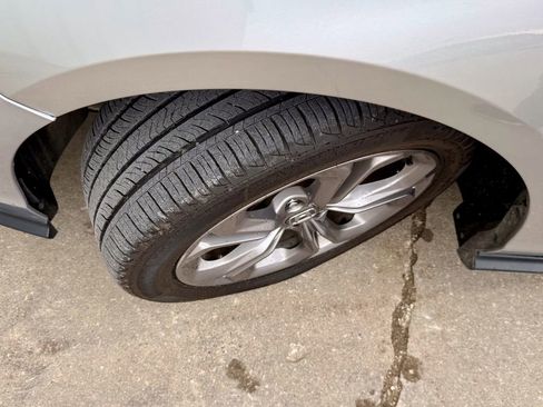 Used 2024 Honda Accord EX image 33