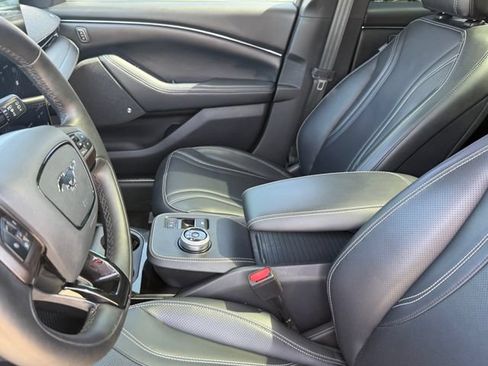 Used 2021 Ford Mustang Mach-E Premium RWD image 10