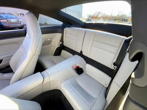 Used 2024 Porsche 911 Carrera image 19