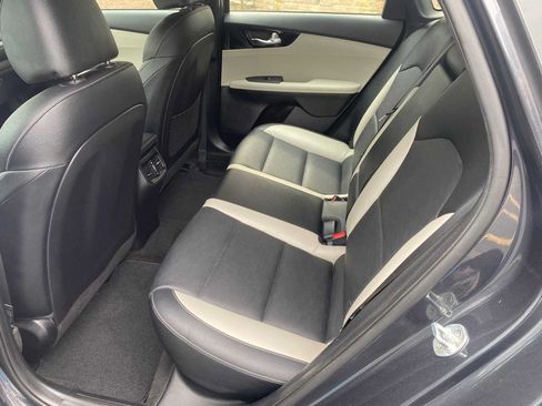 Used 2019 Kia Forte EX FWD image 11