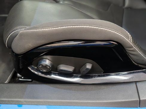 Used 2024 Chevrolet Corvette Stingray Preferred Conv w/ 2LT image 21