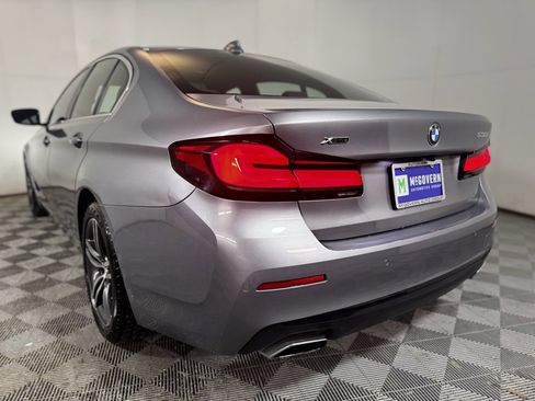 Used 2023 BMW 530i xDrive w/ Premium Package image 2