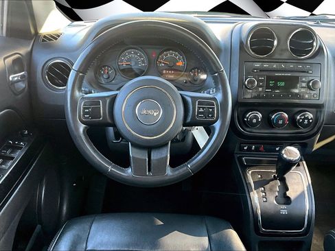 Used 2017 Jeep Patriot High Altitude image 5