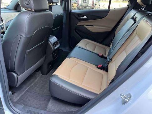 Used 2024 Chevrolet Equinox Premier image 16