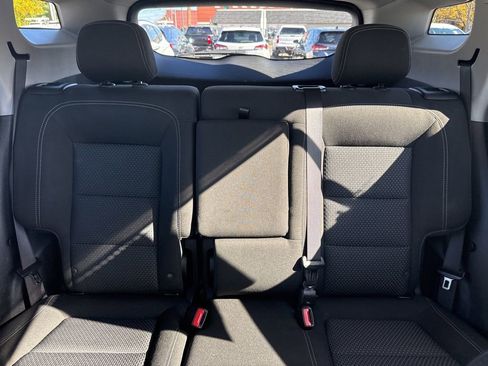 Used 2022 GMC Terrain SLE image 15