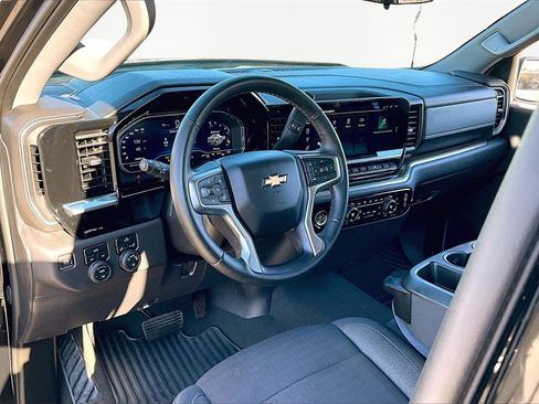 Used 2023 Chevrolet Silverado 1500 LT image 14