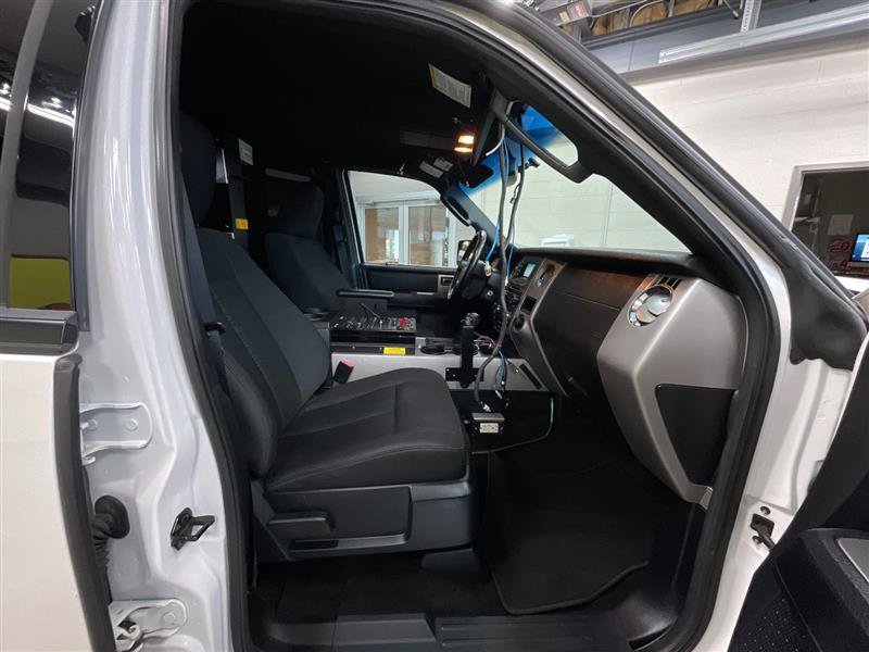 Used 2017 Ford Expedition EL XLT AWD/4WD image 29