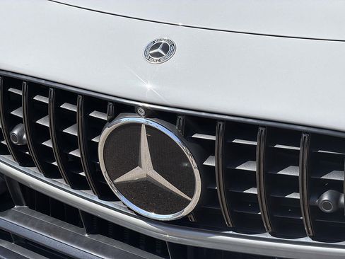 Used 2022 Mercedes-Benz SL 63 AMG 4MATIC image 29