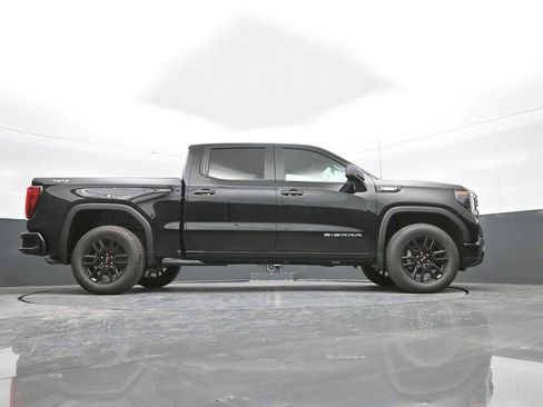 New 2026 GMC Sierra 1500 Pro w/ Graphite Edition image 38