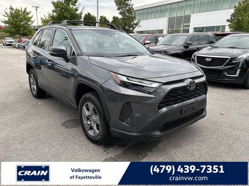 Used 2022 Toyota RAV4 XLE w/ Convenience Package image 1