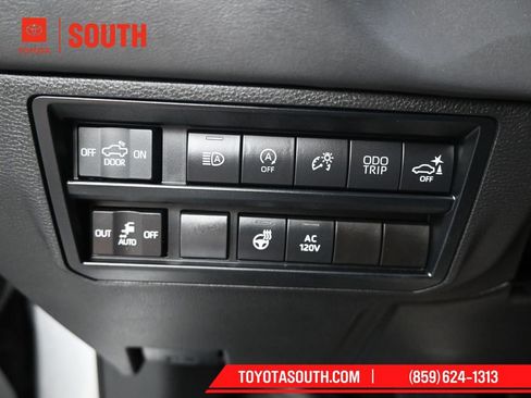 Used 2023 Toyota Tundra Platinum w/ Advanced Package AWD/4WD image 26