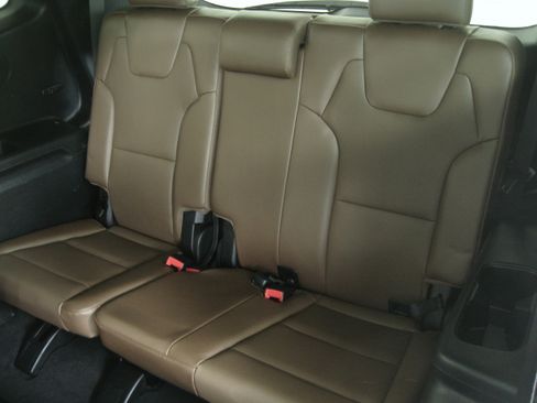 Certified 2022 Kia Telluride SX w/ SX Prestige Package image 10