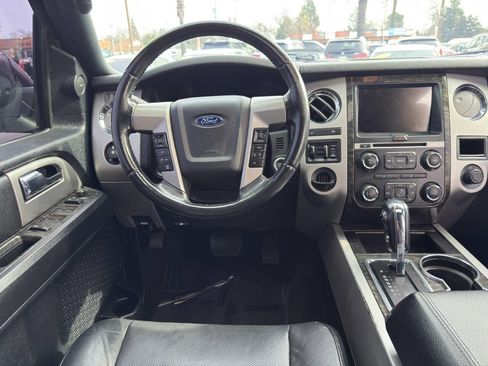 Used 2017 Ford Expedition Limited image 14