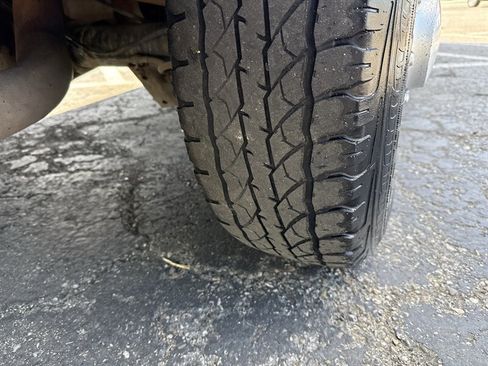 Used 2011 Ford E-350 and Econoline 350 XLT image 10