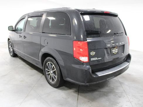 Used 2019 Dodge Grand Caravan GT FWD image 7