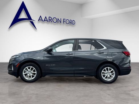Used 2023 Chevrolet Equinox LT image 2