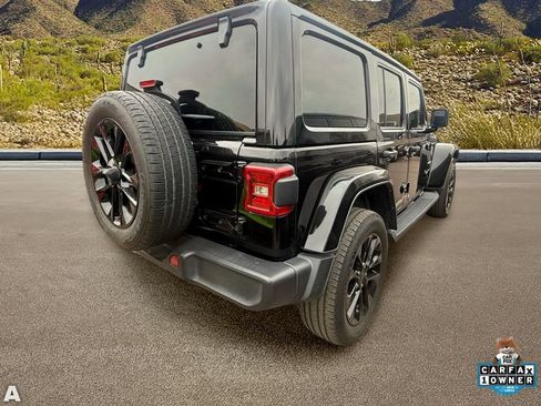 Used 2024 Jeep Wrangler Unlimited Sahara w/ Technology Group image 4