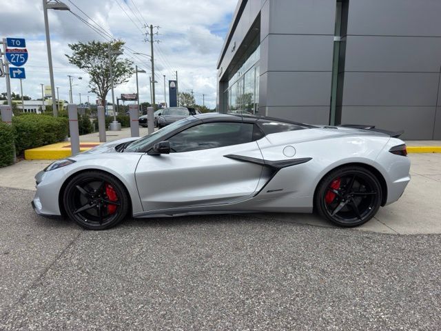 Used 2026 Chevrolet Corvette E-Ray w/ Stealth Interior Trim Package AWD/4WD image 16