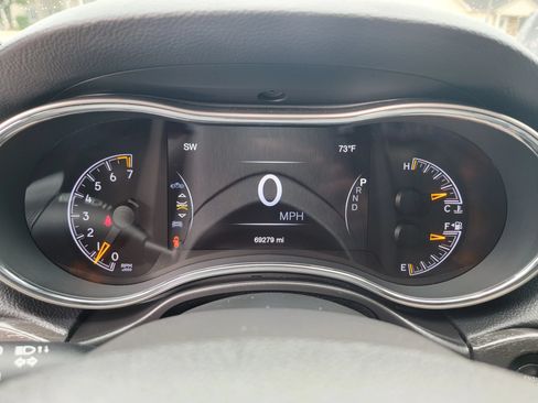 Used 2018 Jeep Grand Cherokee Limited AWD/4WD image 21