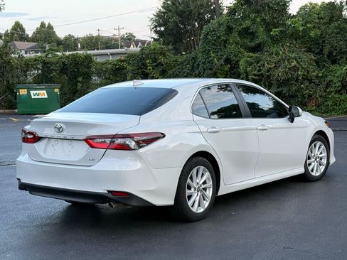 Used 2024 Toyota Camry LE w/ Convenience Package FWD image 4