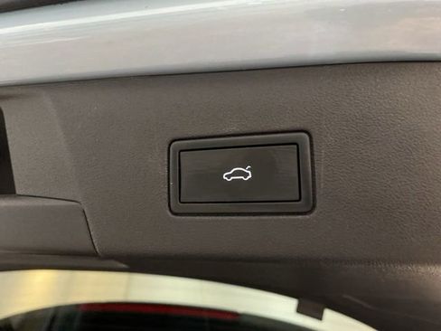 Used 2024 Volkswagen ID.4 Pro S AWD/4WD image 10