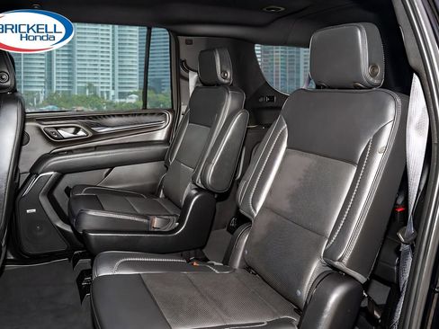 Used 2024 GMC Yukon XL Denali RWD image 19