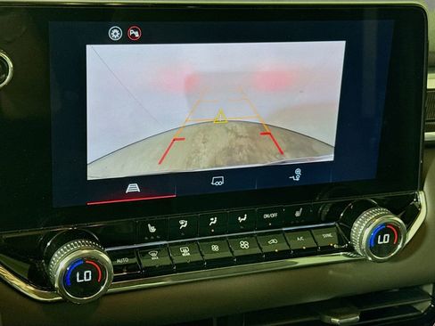 Certified 2025 GMC Canyon Elevation w/ Convenience Package image 12