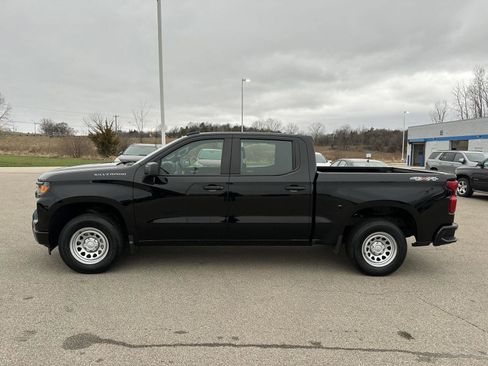 Used 2024 Chevrolet Silverado 1500 W/T w/ WT Fleet Convenience Package AWD/4WD image 2