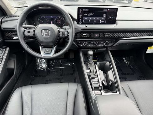 Certified 2025 Honda Accord Touring image 11