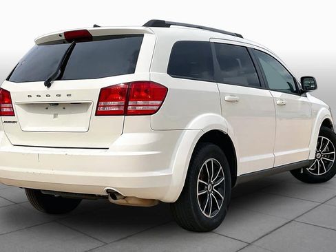 Used 2018 Dodge Journey SE w/ Popular Equipment Group FWD image 14