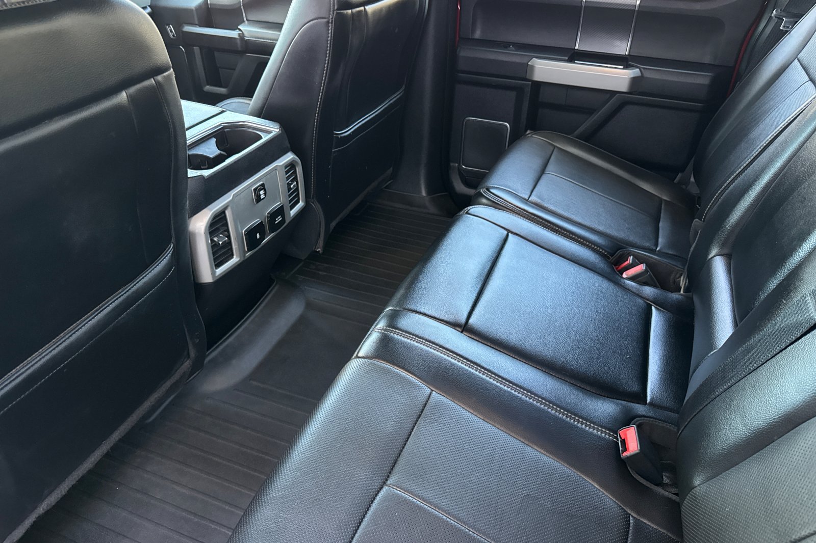 Certified 2018 Ford F150 Lariat RWD image 11