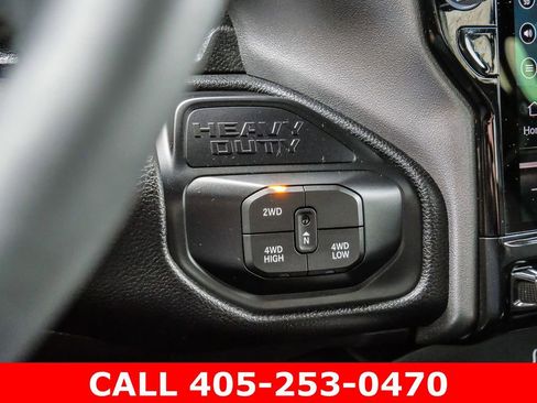 Used 2025 RAM 3500 Laramie AWD/4WD image 36