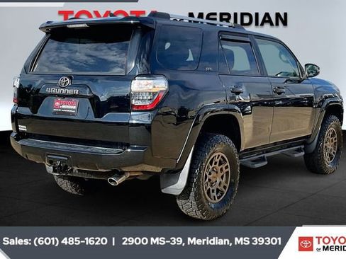 Used 2020 Toyota 4Runner SR5 Premium image 11