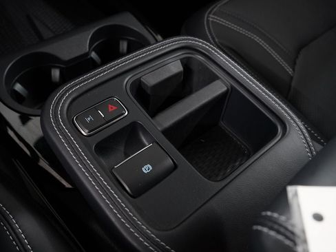 Used 2025 Ford Mustang Mach-E Premium AWD/4WD image 18